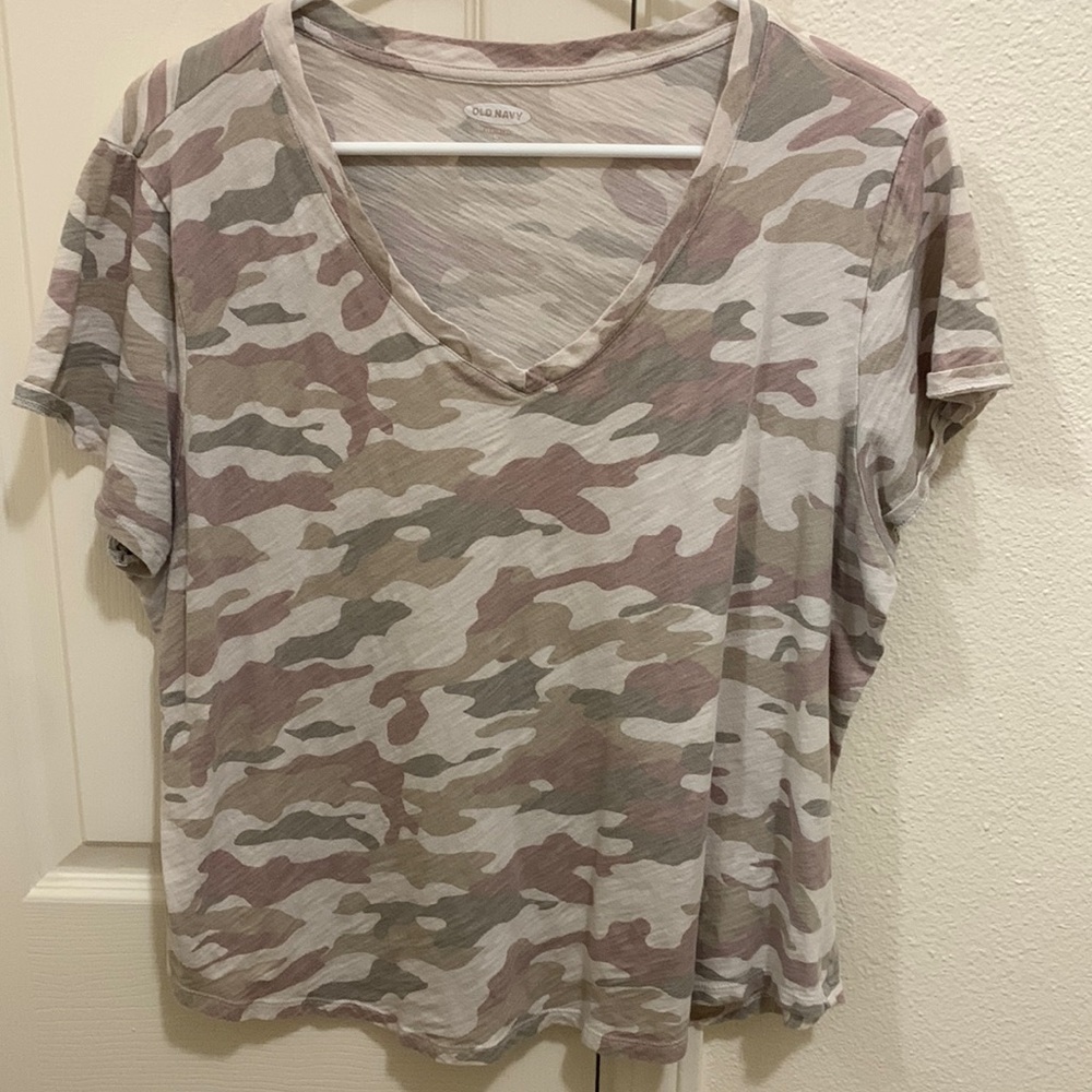 Old Navy tshirt camo
